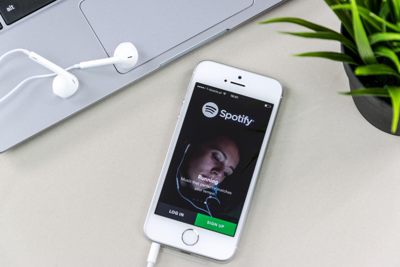 Spotify cayó el 1 de febrero de 2022.