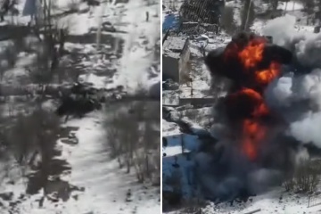 Un momento dramático: un tanque ruso explota mientras los ucranianos atacan a los invasores.