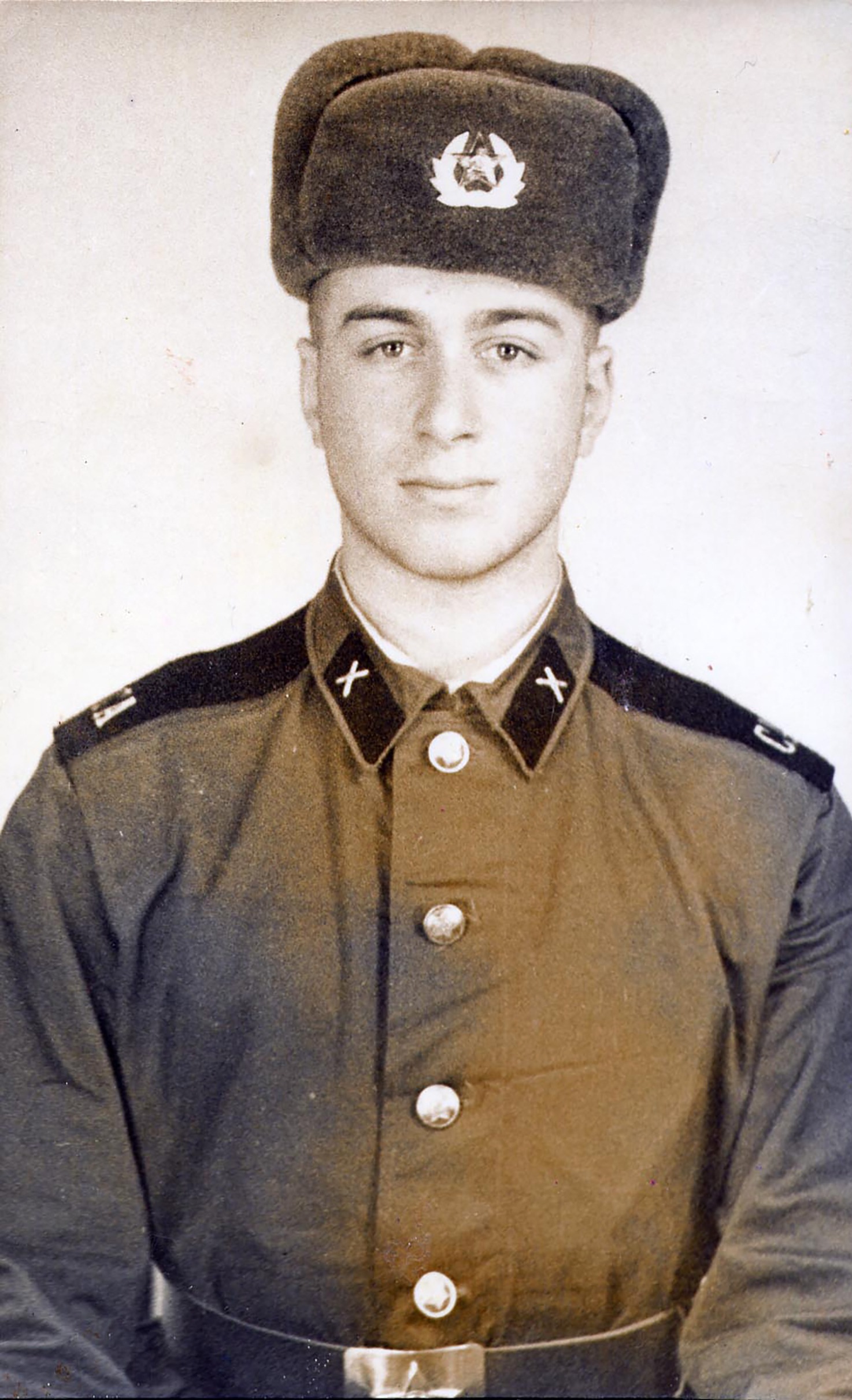 Roman Abramowicz como recluta del ejército de la Unión Soviética