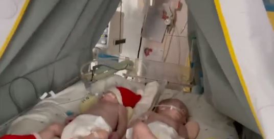 Vladimir dijo que 82 bebés han nacido en el hospital desde la invasión.