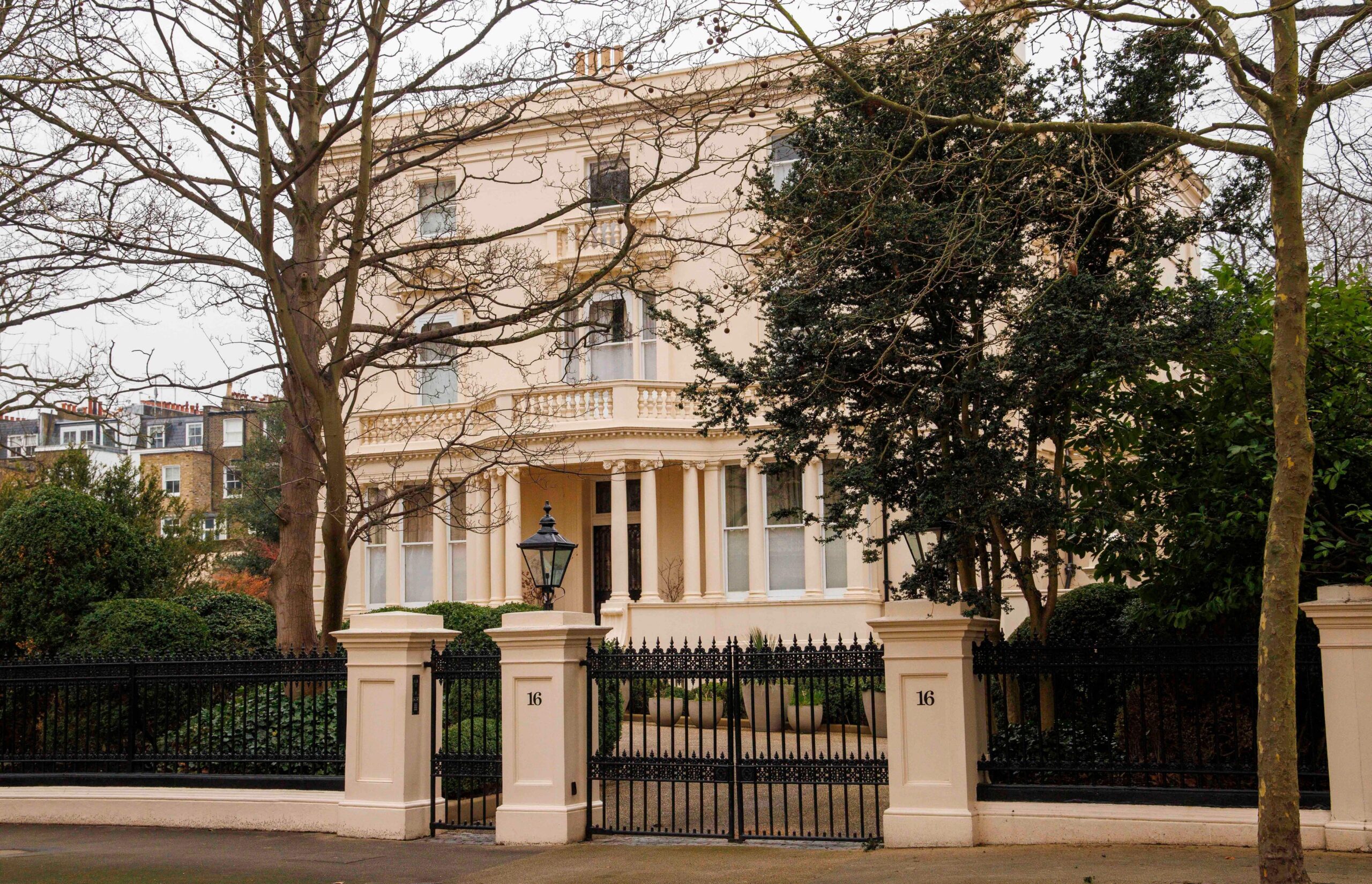 La casa de 15 habitaciones de Roman Abramovich en Kensington, que compró por £ 90 millones en 2009