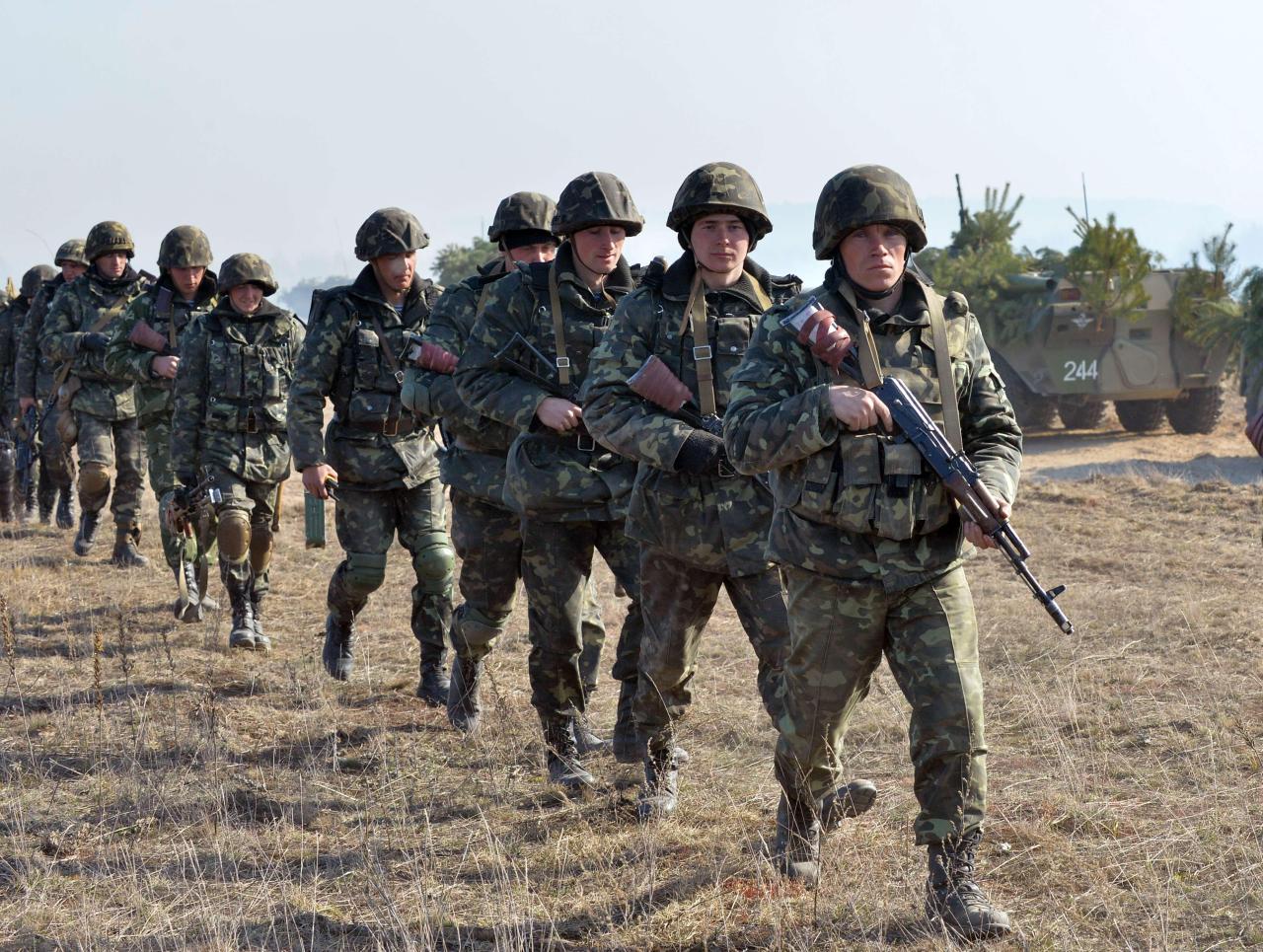                 En marzo de 2014, Rusia declaró que se reserva el derecho de proteger a sus compatriotas en Ucrania.