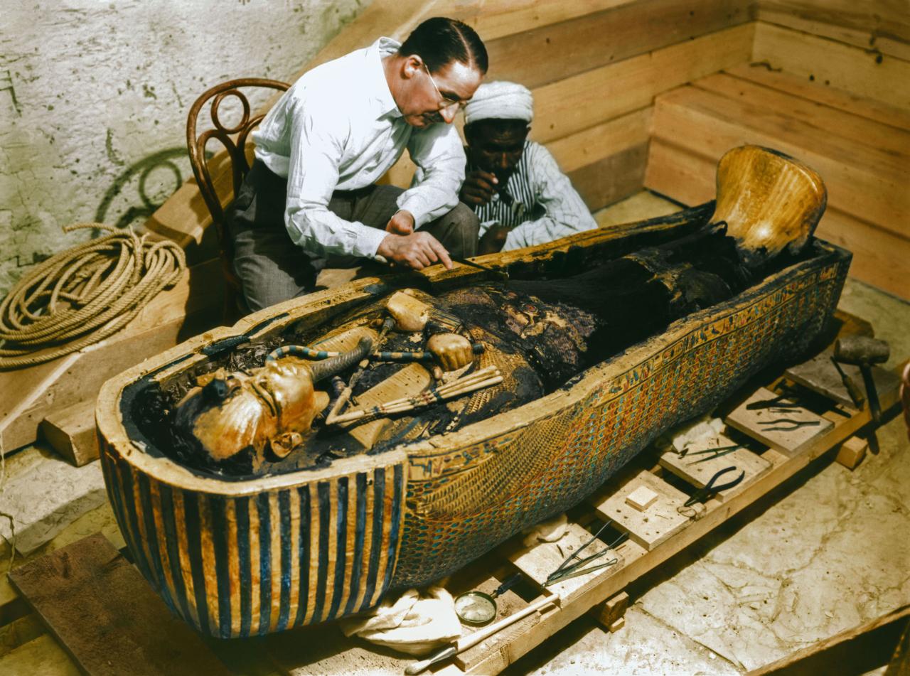 El arqueólogo británico Howard Carter descubrió la tumba de Tutankamón en 1922.