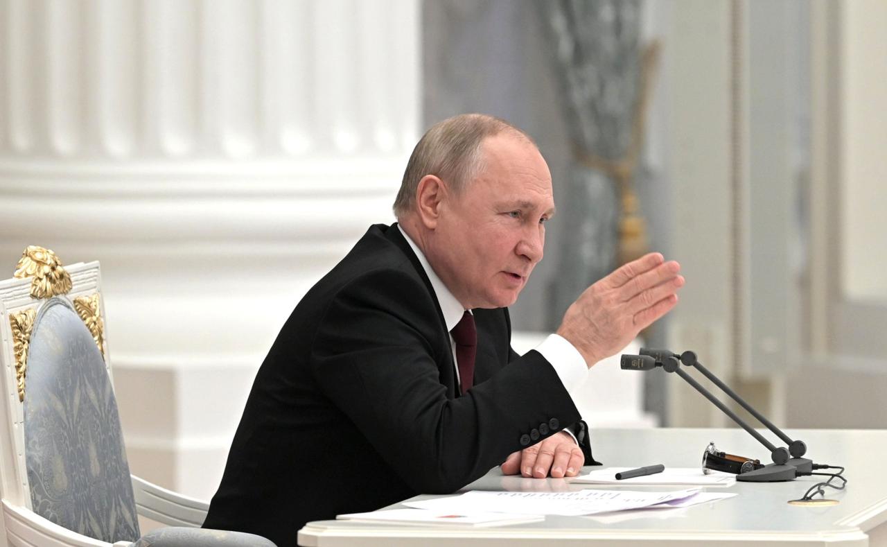 Vladimir Putin introdujo estrictas nuevas leyes de censura en Rusia