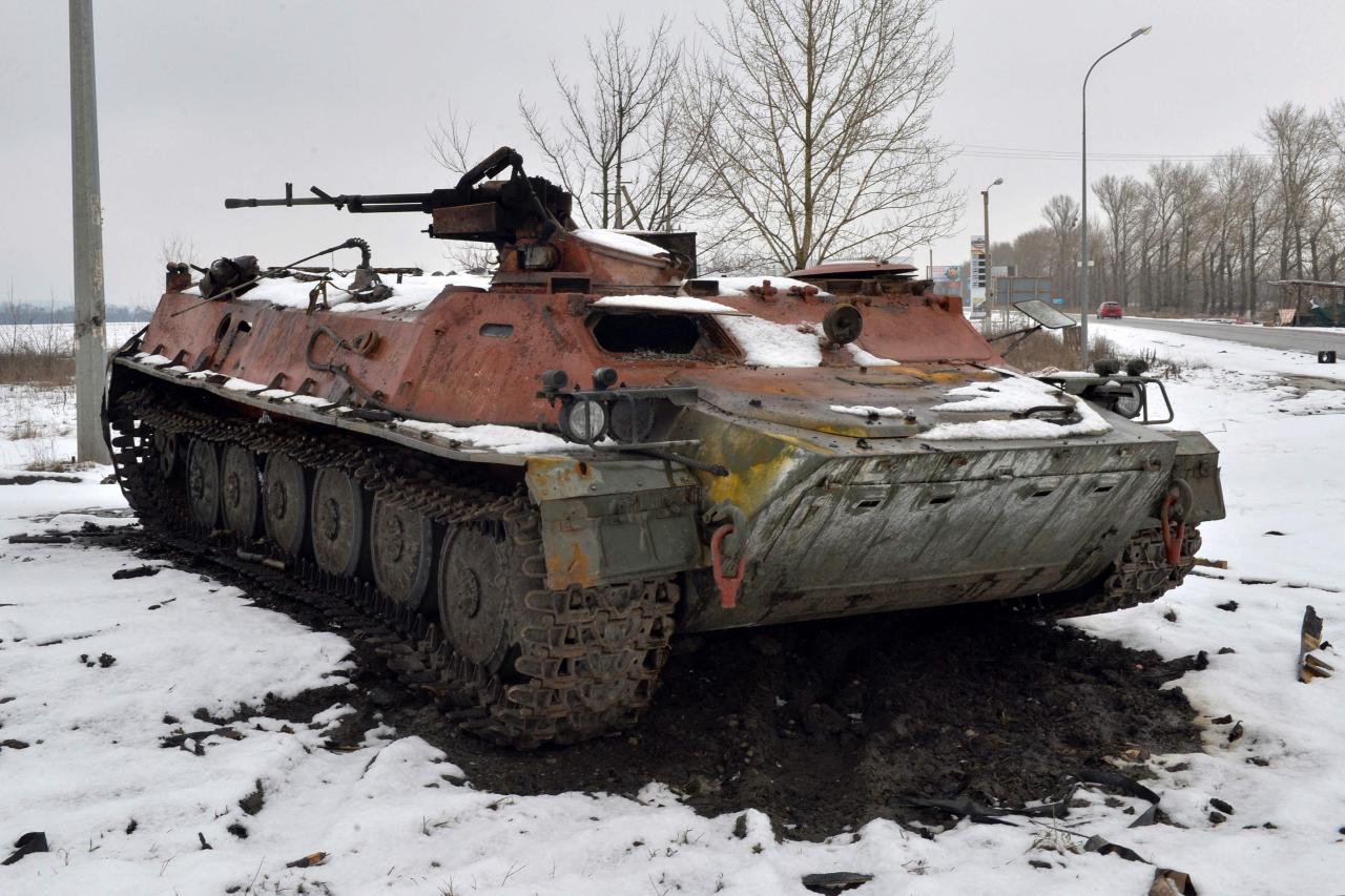 Aparentemente, Ucrania destruyó 985 vehículos blindados.