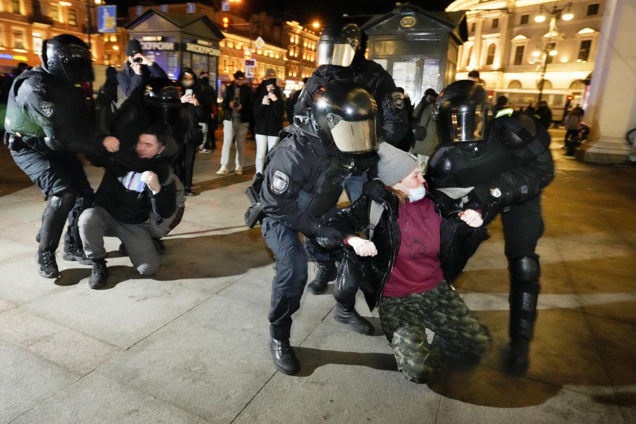 Manifestantes secuestrados por la policía
