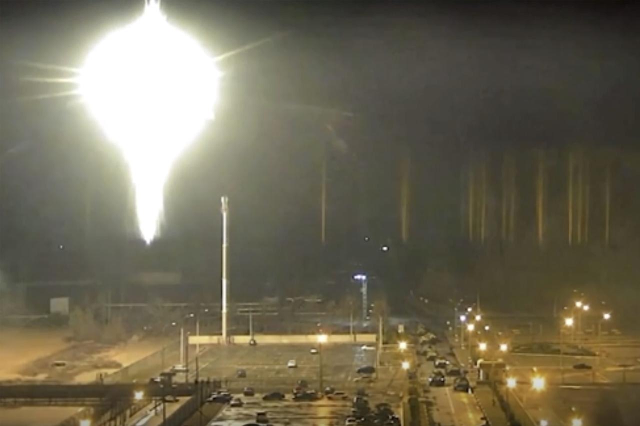 Putin, tirano del Kremlin, ataca planta de energía nuclear en Zaporizhia, sureste de Ucrania