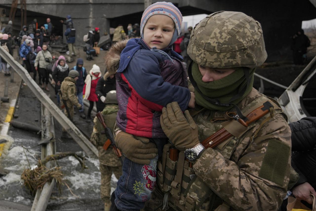 La ONU espera que el número de refugiados ucranianos aumente a alrededor de 4 millones