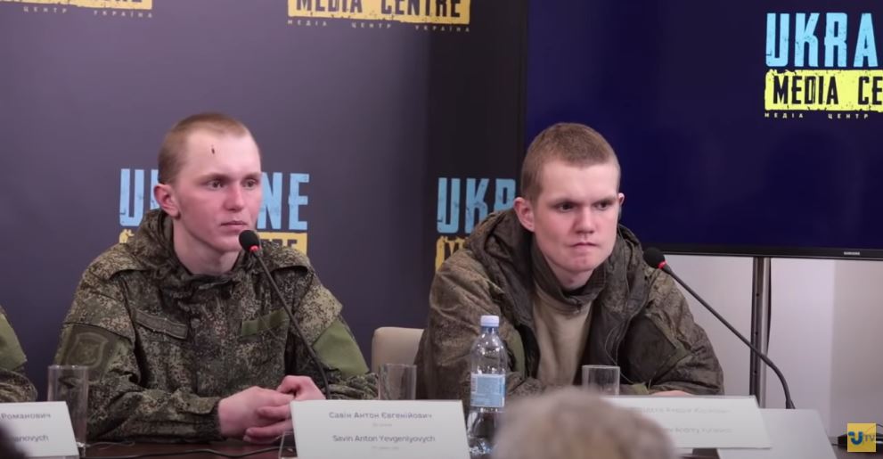 Soldados con cara de niño llamaron a Vladimir Putin 