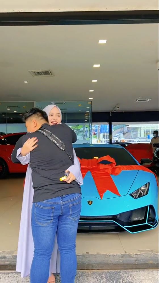 Weldan quedó abrumado cuando vio el modelo flash de Lamborghini por £ 160,000