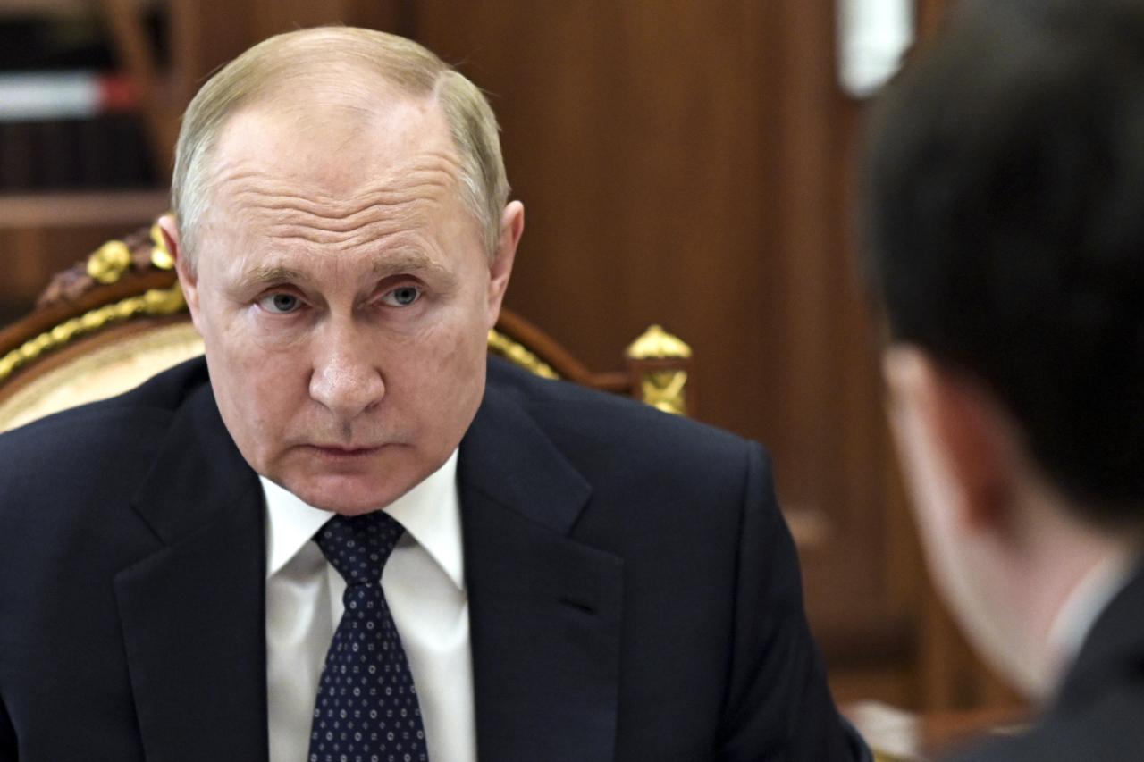 Vladimir Putin ordenó una restricción de las actividades militares en los alrededores de Kiev y Chernihiv