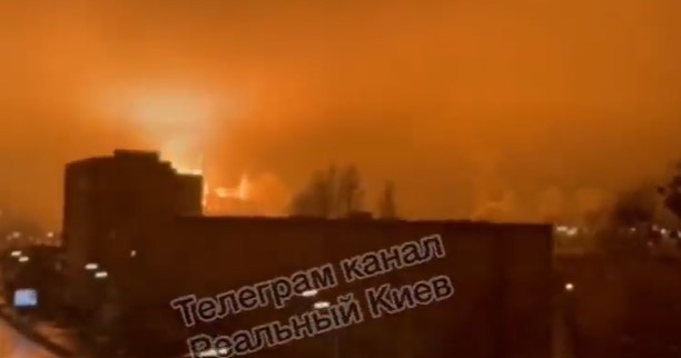 Explosiones vistas en Kiev cuando la ciudad fue atacada