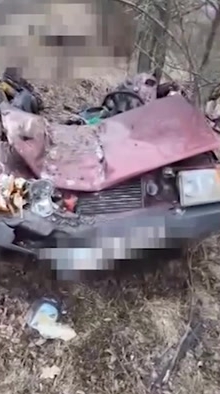 Según los informes, tres personas murieron después de que un tanque ruso fuera atropellado por un automóvil