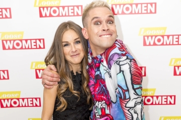 Los fanáticos de Nikki Grahame dicen lo mismo después de que Pete Bennett estuvo ausente de Assoc