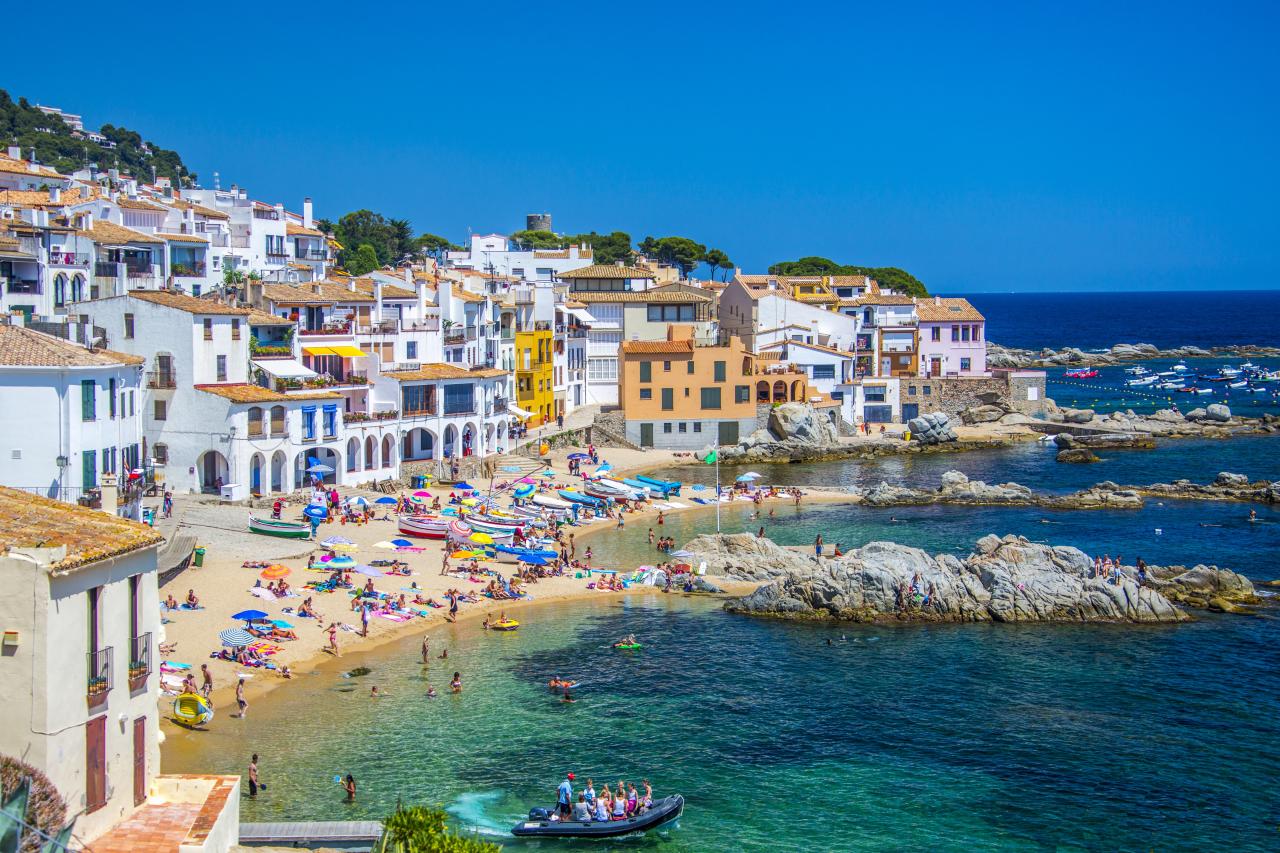La británica fue presuntamente violada en un hotel de la localidad española de Calella