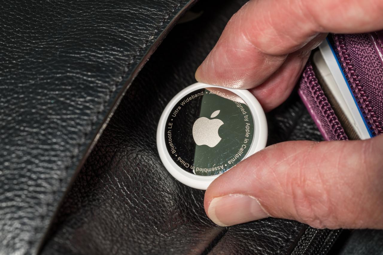 Apple AirTags se puede usar para rastrear sus pertenencias... y rastrear personas