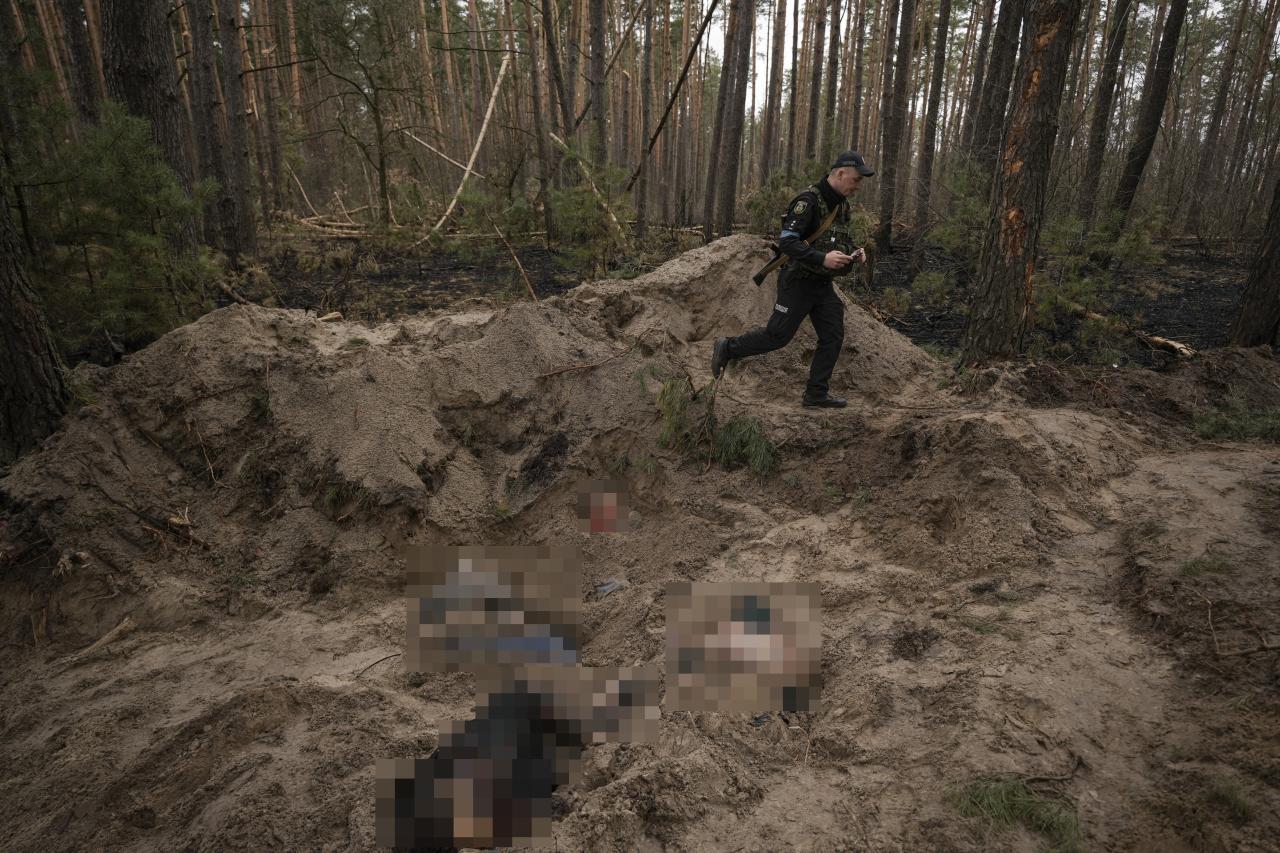 El alcalde Motyżyna estaba entre los cuatro cuerpos descubiertos en un bosque al oeste de Kiev