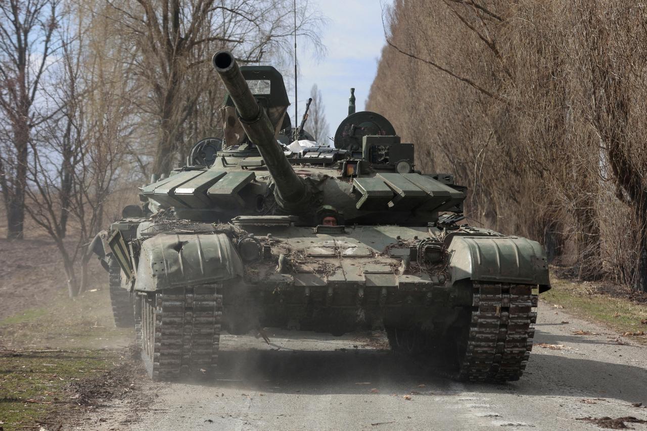 Se cree que el T-72 ruso fue destruido en un ataque con drones en Ucrania
