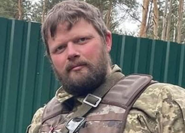 El voluntario británico Scott Sibley, de 36 años, murió durante una pelea con las fuerzas rusas en Nikolaev.