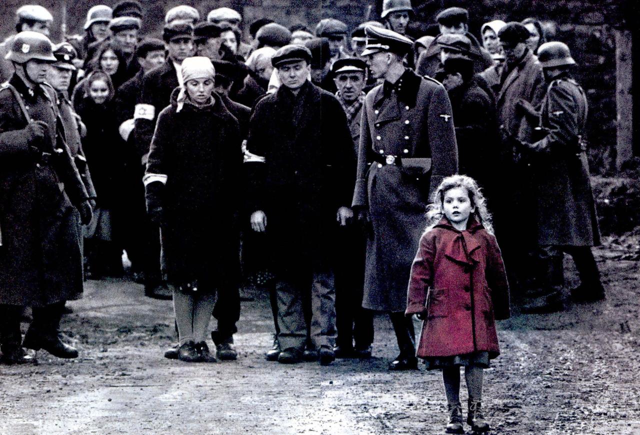 Olivia interpretó a una niña con un abrigo rojo en la película ganadora del Oscar de 1993, La lista de Schindler.