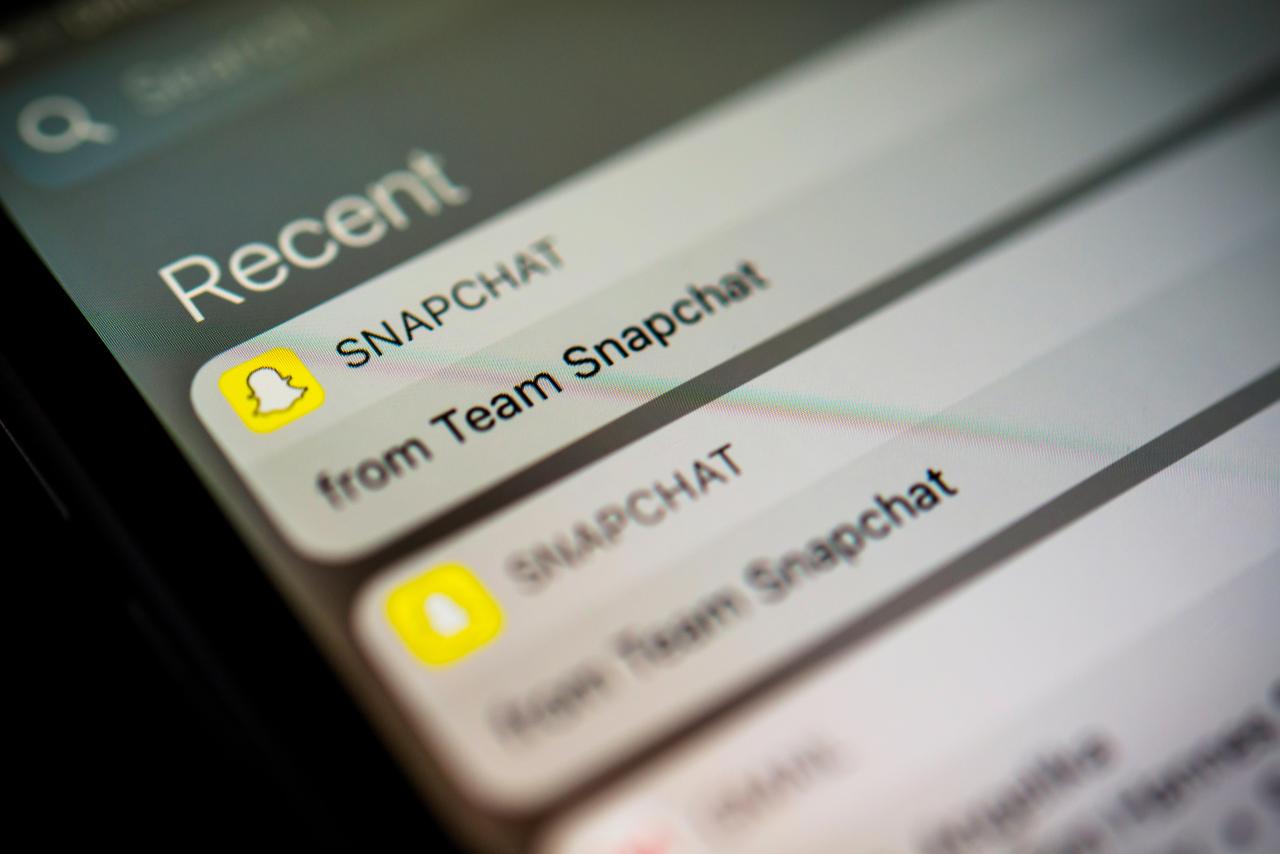 Una flecha gris en Snapchat puede significar que alguien te ha eliminado de su lista de amigos
