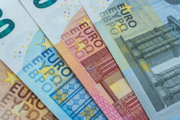 Miles de familias irlandesas se beneficiarán del importante cambio en la tarifa del transporte escolar de 500€