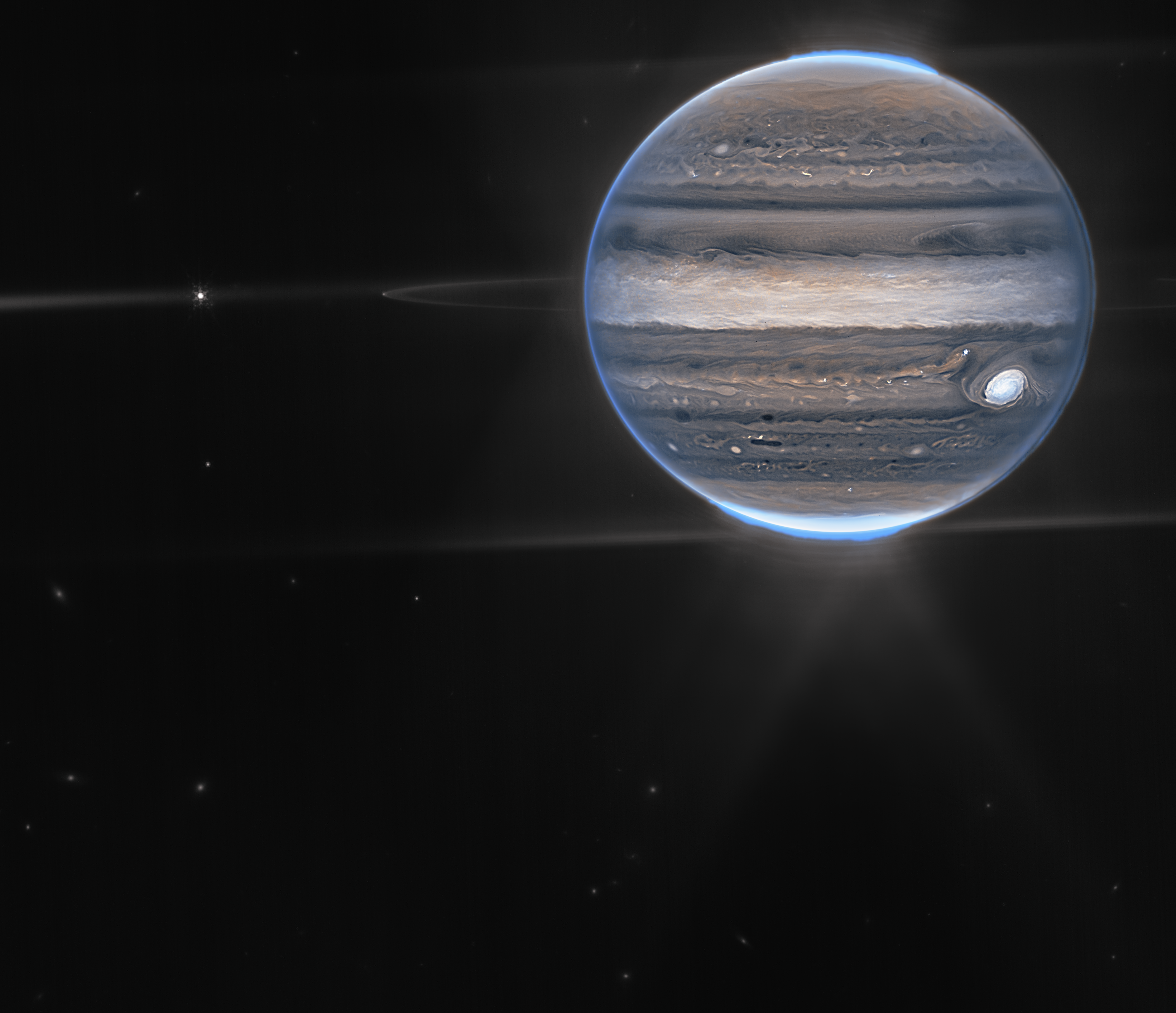 Júpiter visto con nuevos y maravillosos detalles, incluida la megatormenta en la esquina inferior derecha del planeta.