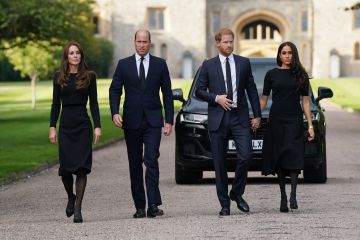 Meghan y Harry se unen a William y la princesa Kate para llorar a la reina en Windsor