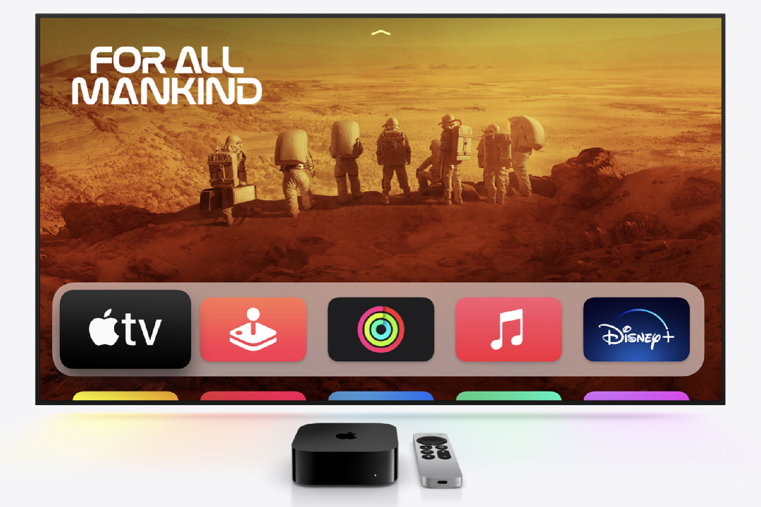 Apple TV 4K se conecta a la parte posterior del televisor, lo que le brinda una actualización de transmisión seria