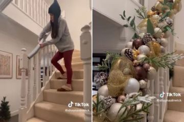 Una mujer hace adornos navideños para sus escaleras, que además son fáciles de quitar